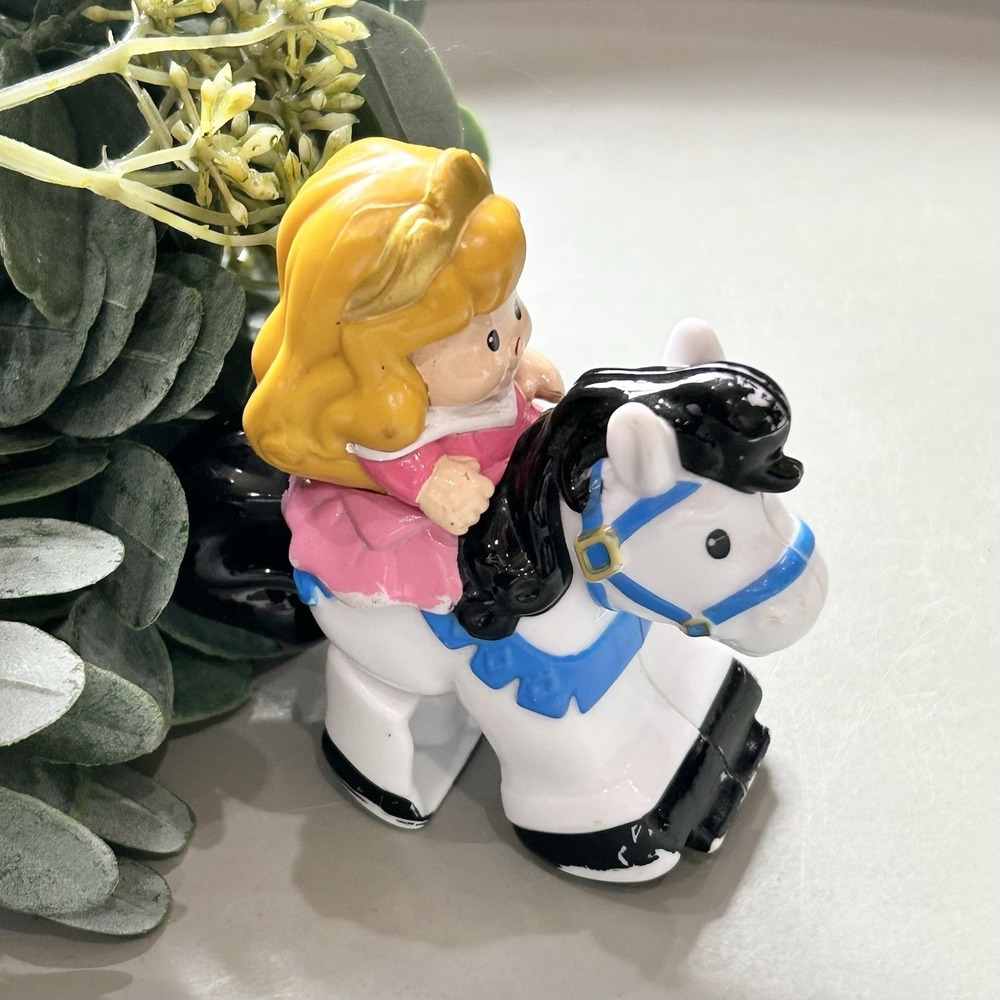 Fisher-Price Little People‎ Klip Klop Aurora &  Horse Disney Princess